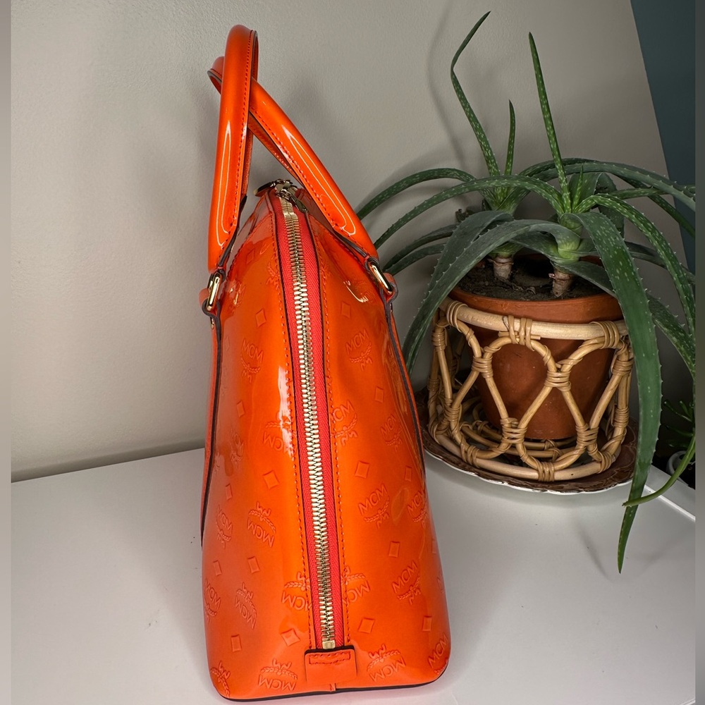 MCM Ivana Patent Leather Large Bowler Bag Orange Printed Logo Y2k Pristine - Picture 5 of 13